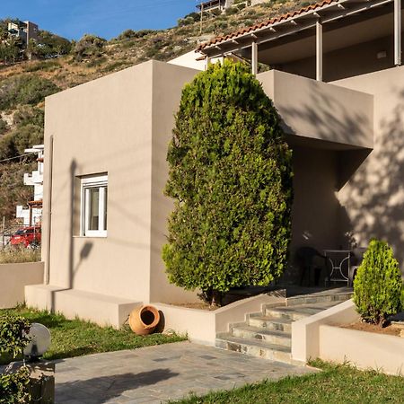 Elio A 1Bdr Apt With Garden 1 Min From The Beach By Hospi Heraklion Exterior foto