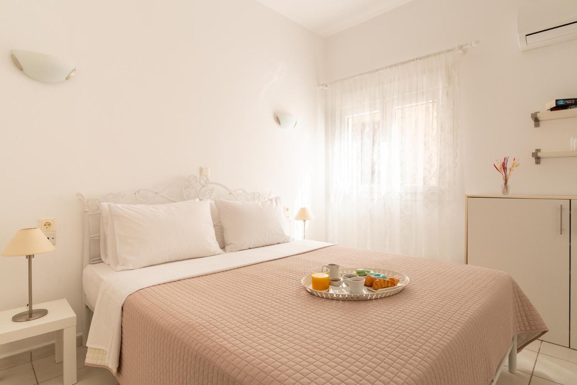 Elio A 1Bdr Apt With Garden 1 Min From The Beach By Hospi Heraklion Exterior foto